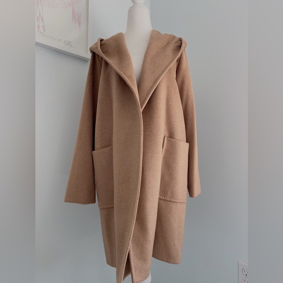 Max Mara Rialto Camel Hair Belted Short Hooded Coat - Picture 7 of 16